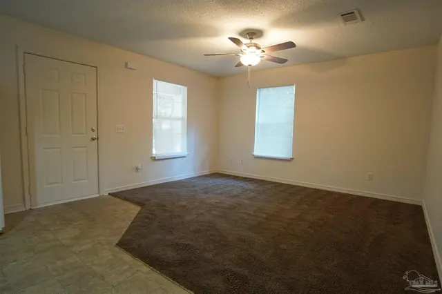 4121 Woodfin Cir property photo