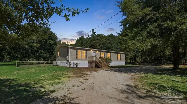 6885 Dora Lee Killam Rd, Century FL 32535 exterior