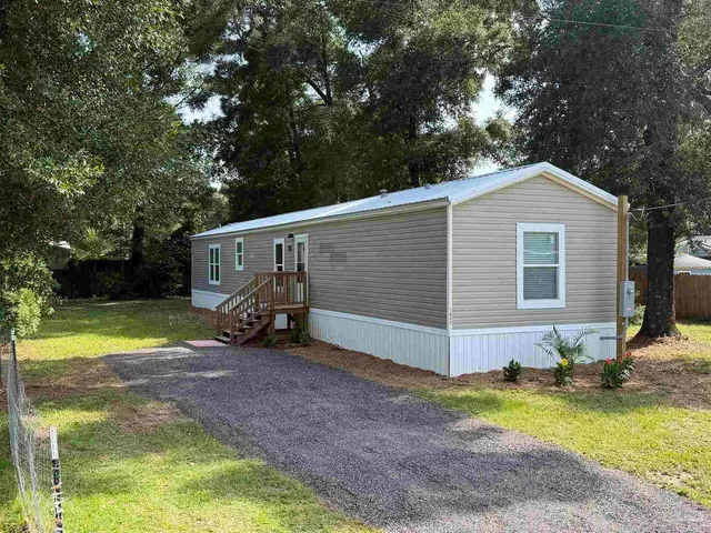 6225 Goliath Rd, Milton FL 32583 exterior