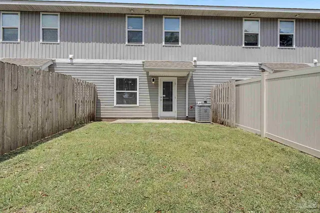 6004 Royal Port Ct property photo