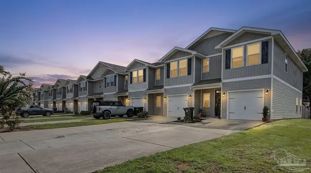 6004 Royal Port Ct, Pensacola FL 32526 exterior