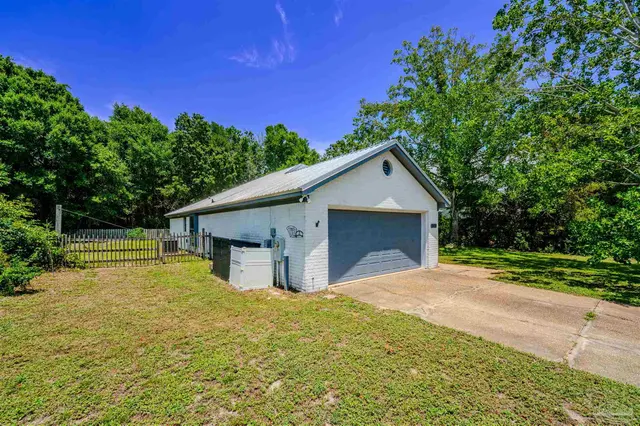 3870 Bay Wind Dr property photo