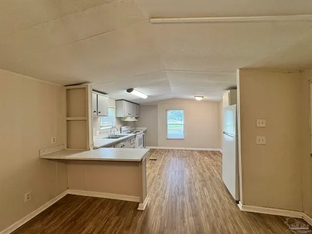 3992 Mccutchin Dr property photo