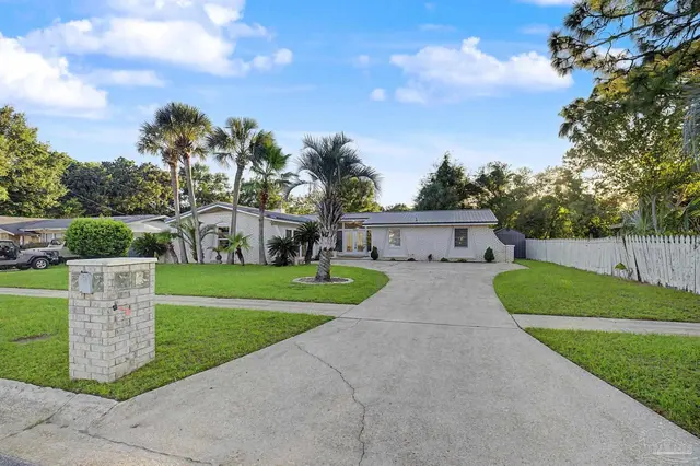 7975 La Nain Dr property photo