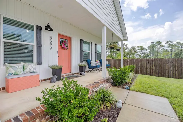 5599 Sandview Dr property photo