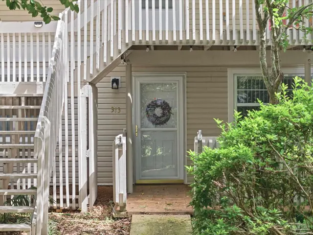 1200 Shoreline Dr # 313, Gulf Breeze FL 32561 exterior
