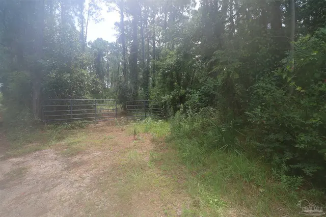 1481 Ocean Breeze Ln, Gulf Breeze FL 32563 exterior