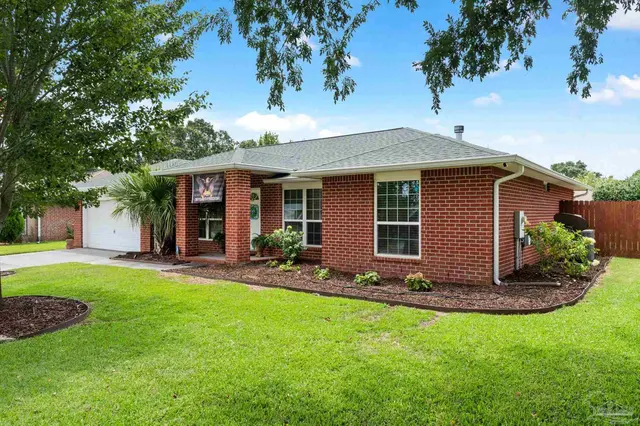 3931 Andershot St property photo