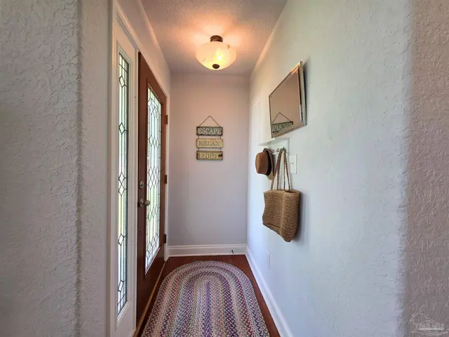 949 Osprey Ct property photo