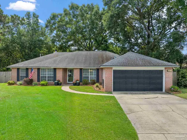 907 Ridge View Dr, Pensacola FL 32514 exterior