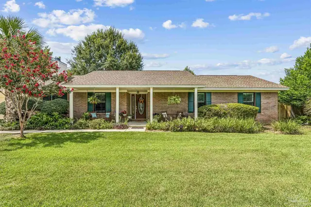3475 Shannon Pl, Pensacola FL 32504 exterior