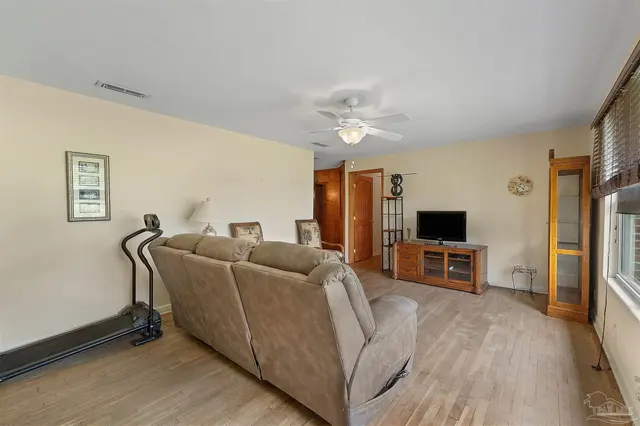 2345 Teate Ave property photo