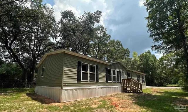 5337 Old Oak Rd, Milton FL 32583 exterior