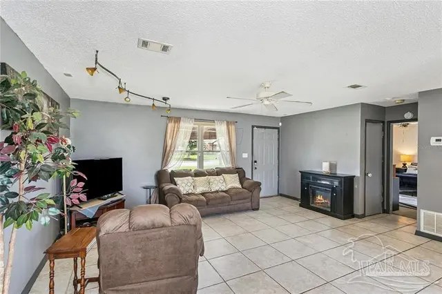 10720 Willow Lake Dr property photo