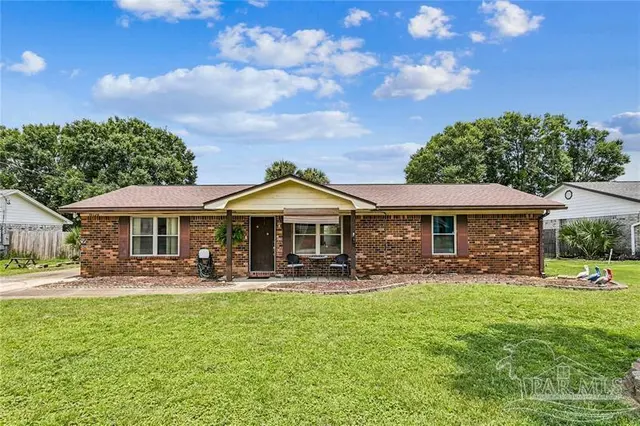 10720 Willow Lake Dr, Pensacola FL 32506 exterior