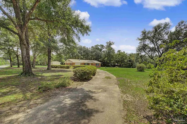 7867 Airport Rd property photo