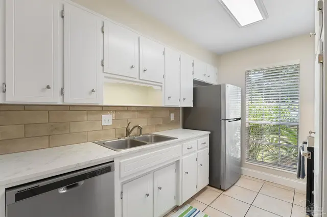 8101 Tippin Ave # F property photo