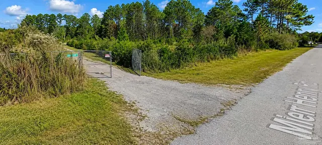 300 Blk Crow Rd property photo