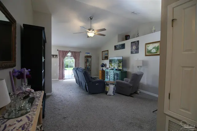 5569 Tilubo Ln property photo