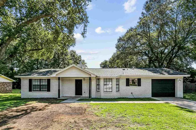 4636 Evelyn St property photo