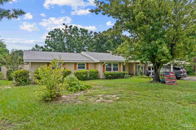 6391 Judkins Dr, Pensacola FL 32504 exterior