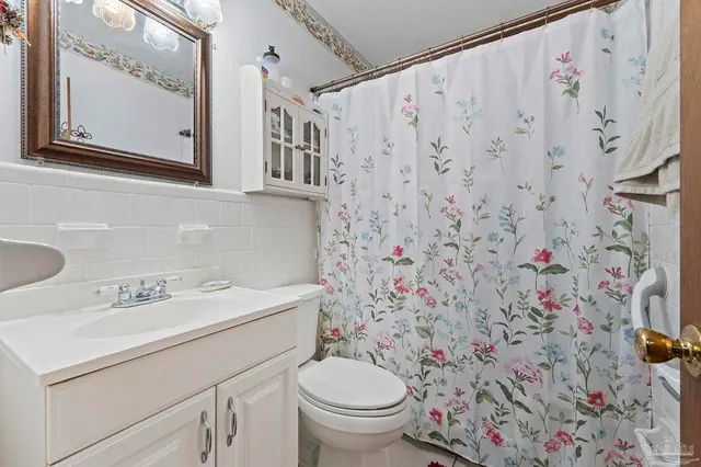 6391 Judkins Dr property photo