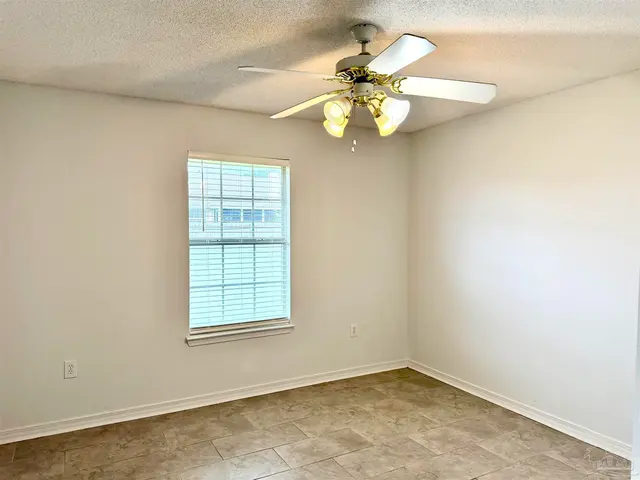 6052 Meursalt Rd property photo