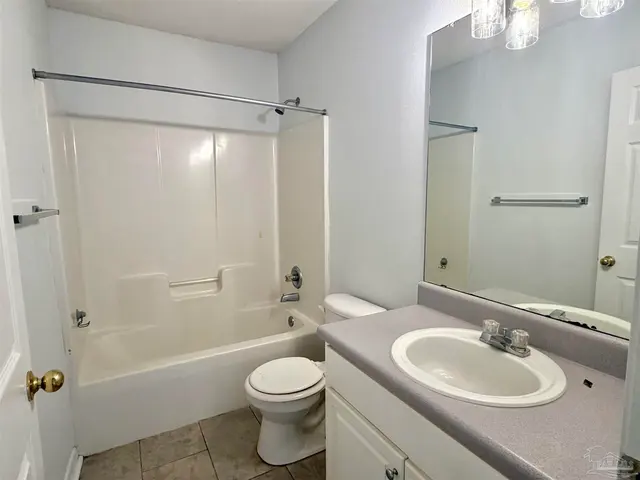 6052 Meursalt Rd property photo