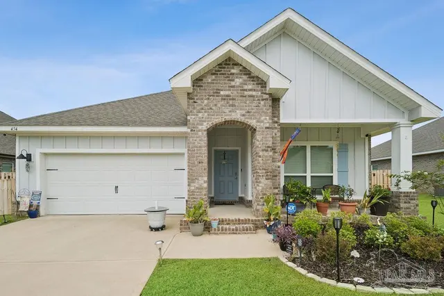 454 Connie Way, Cantonment FL 32533 exterior