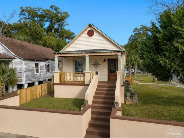 400 E Lloyd St, Pensacola FL 32503 exterior