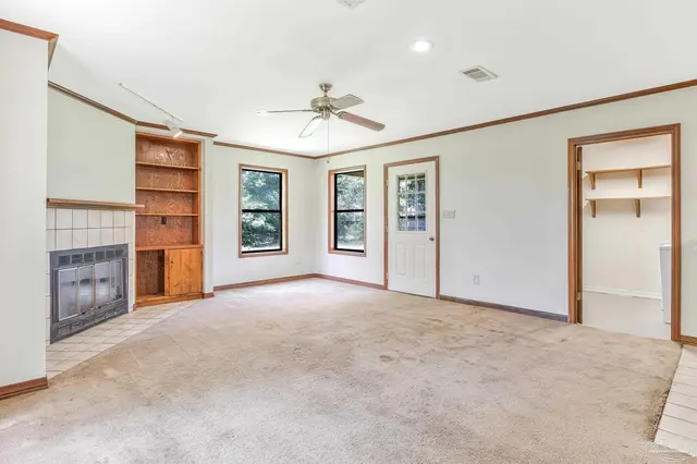 7952 Dartmoor Cir property photo