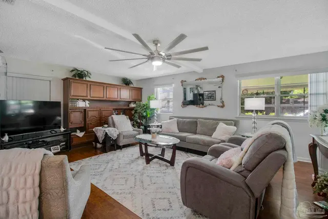 7120 Pennington Dr property photo