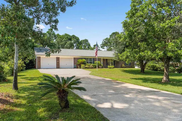 8197 Verdura St, Navarre FL 32566 exterior