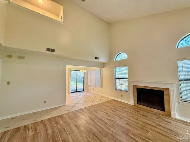 1516 Portside Dr property photo