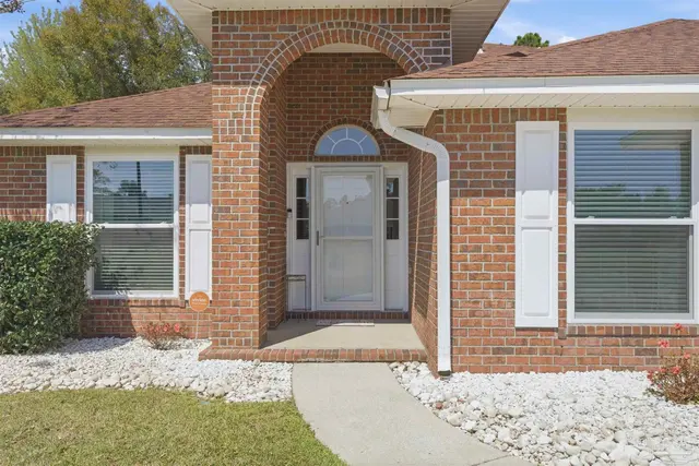 10736 Crosscut Dr, Pensacola FL 32506 exterior