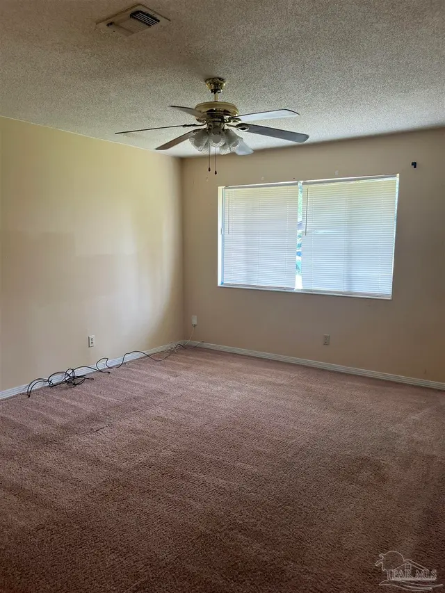 2048 Tomlinson Rd property photo