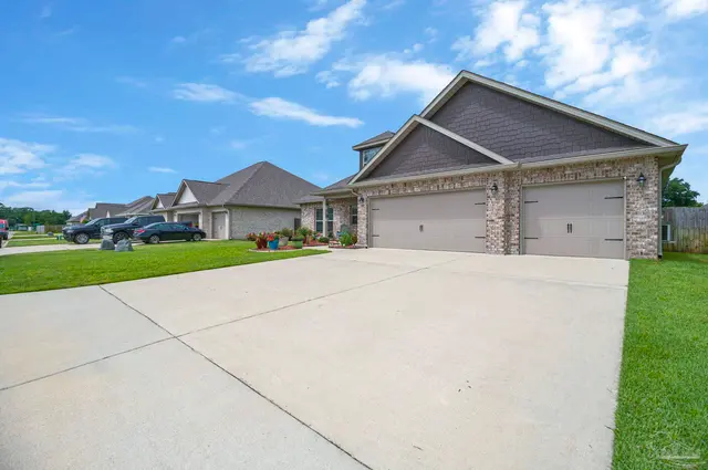 6118 Cherry Hill Cir property photo