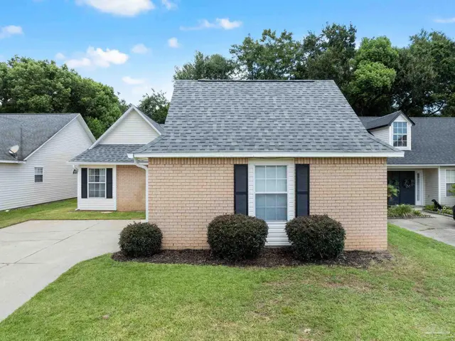 324 Mirabelle Dr property photo