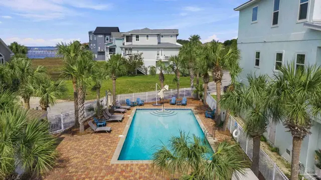 1143 Sawgrass Dr property photo