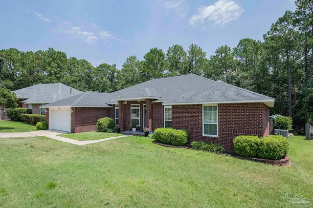 1804 Condor Dr, Cantonment FL 32533 exterior