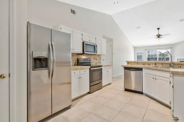 5049 Lantana Dr property photo