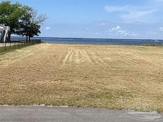 791 Dolphin Rd property photo