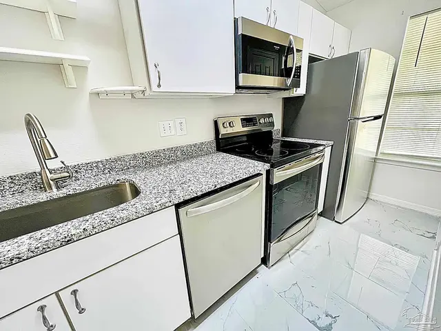 8124 Heirloom Dr property photo