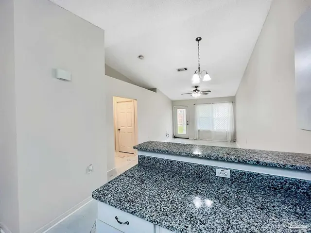 8124 Heirloom Dr property photo