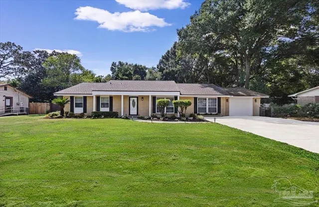 5431 Tomlinson Dr, Pensacola FL 32526 exterior