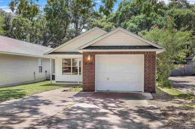 6146 The Oaks Ln property photo