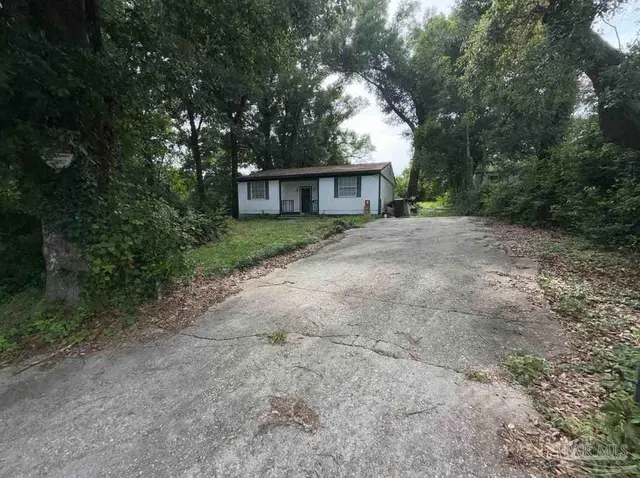 211 Citrus St, Pensacola FL 32506 exterior