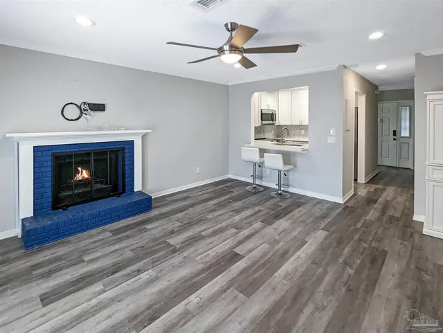 1313 Foxborough Dr property photo