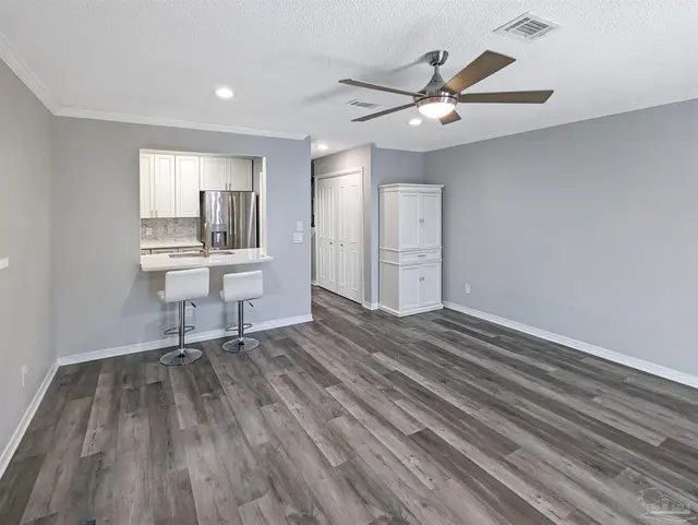 1313 Foxborough Dr property photo