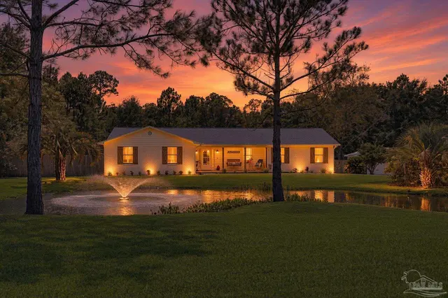 2145 Mykell Dr, Milton FL 32583 exterior
